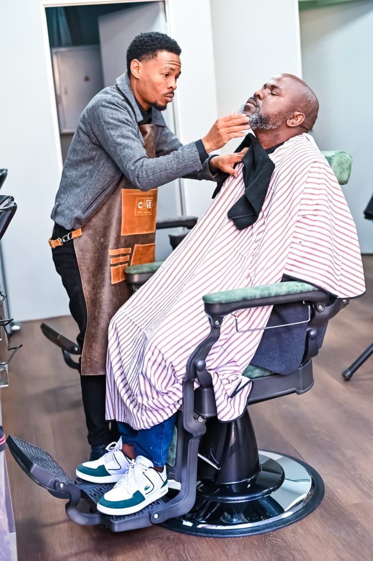 0E1C2063-A582-49A6-B37D-EF2EB3AF1796